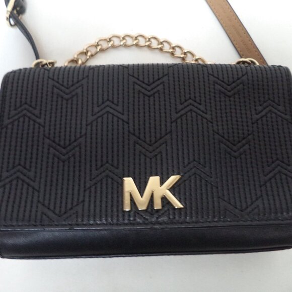 Michael Kors Leather quilted Belt Crossbody bag purse black Fanny Pack chain - Picture 4 of 13